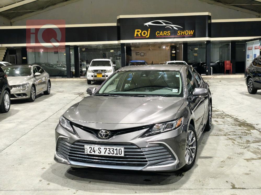 تۆیۆتا کامری